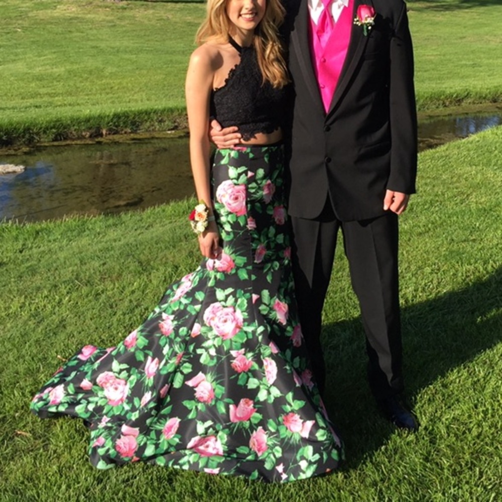 Sherri Hill Prom Dress